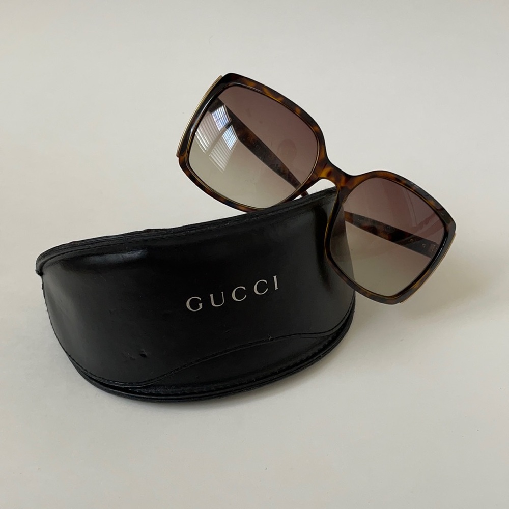 Authentic GUCCI oversized sunglasses tortoise